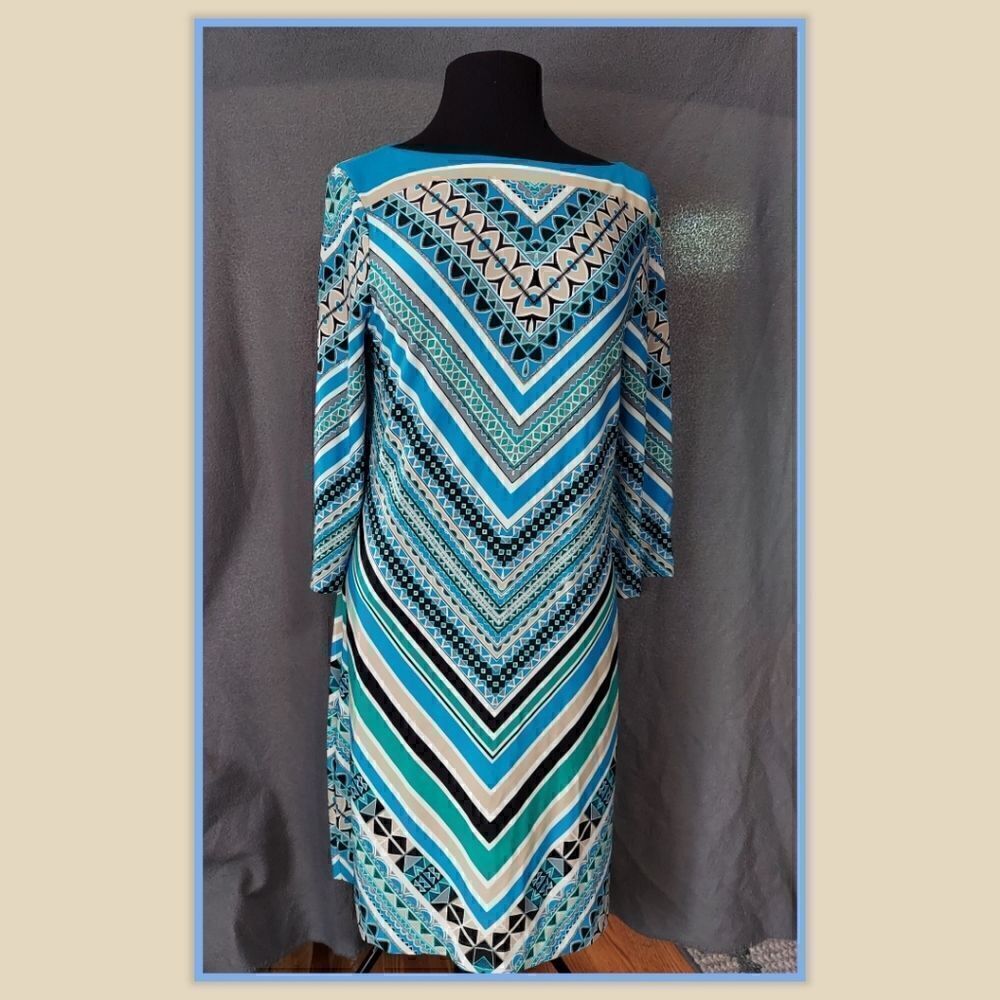 Beige by eci. Blue "V" pattern multi color dress s